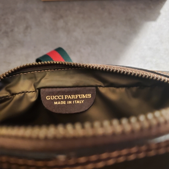 ***Sold Via Merc@ri***Authentic Gucci Web - Picture 5 of 13